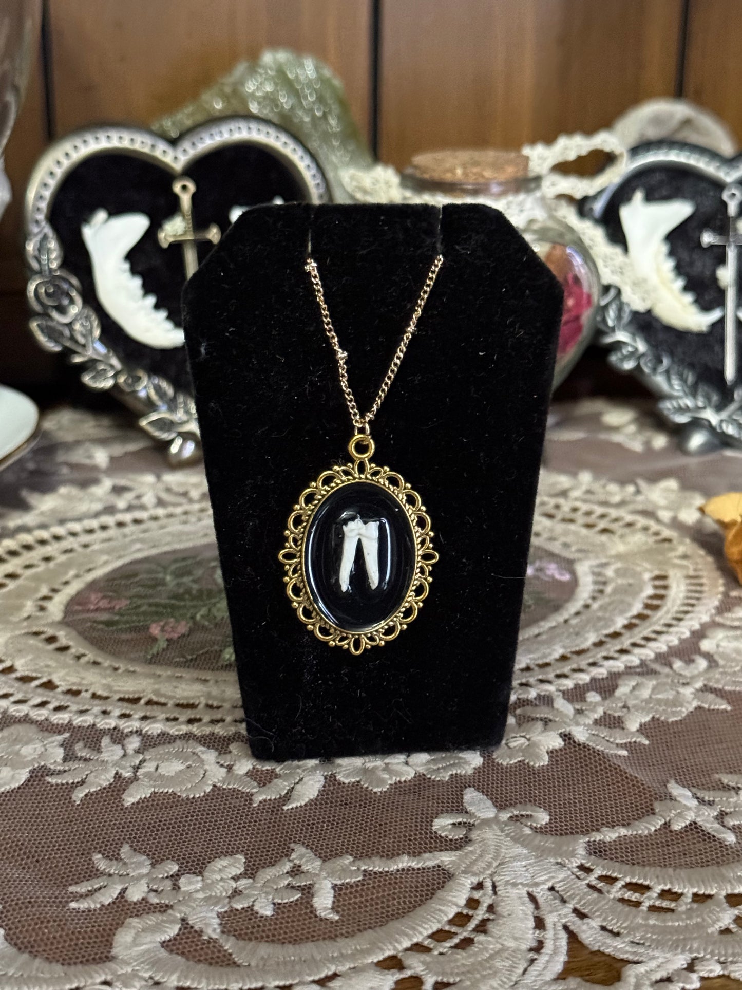 Side Molar Necklace in Gold