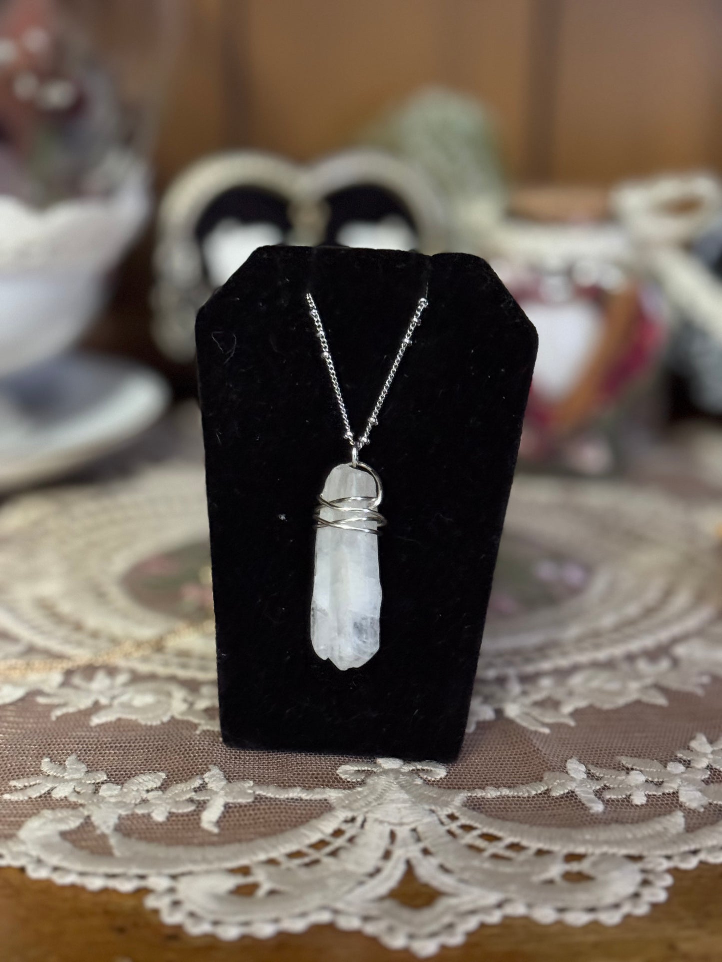 Seance Clear quartz Necklace in Silver