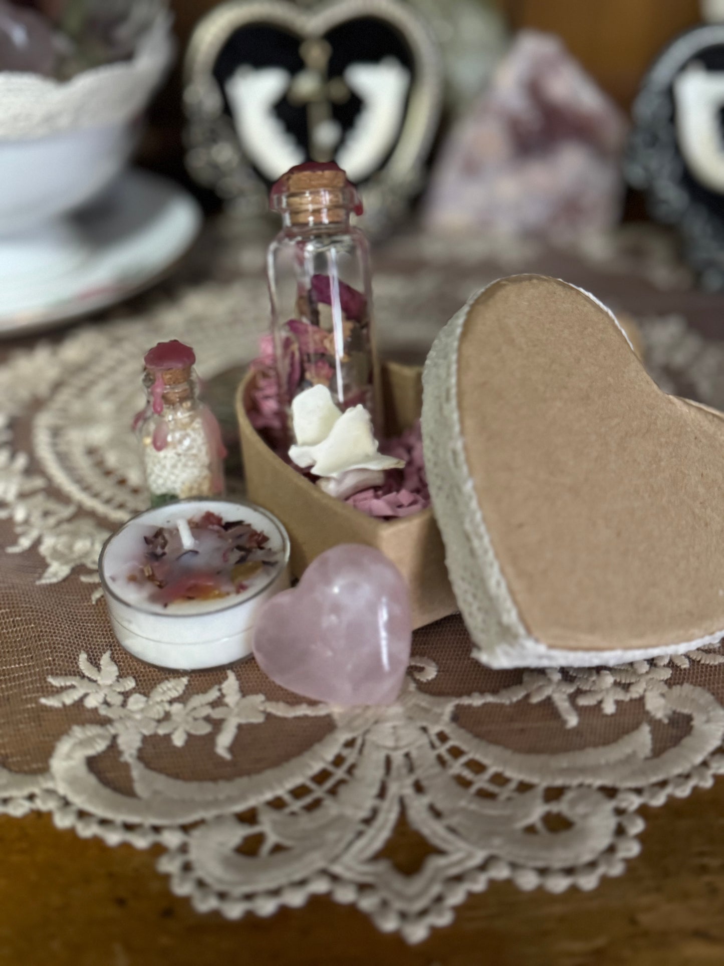 Valentine Curio Box xs